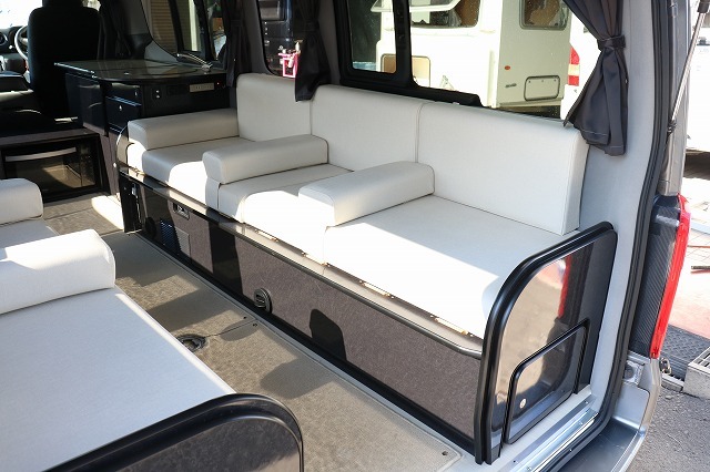 キャンピングカー バンコン NV350ｷｬﾗﾊﾞﾝ　FOCS ｼｴｽﾀ　4WD