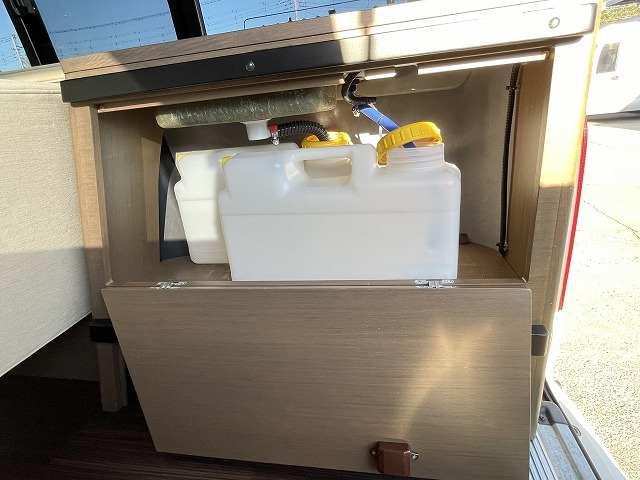 キャンピングカー バンコン ﾊｲｴｰｽ ﾄｲﾌｧｸﾄﾘｰ ﾄｲｽﾞﾎﾞｯｸｽ470