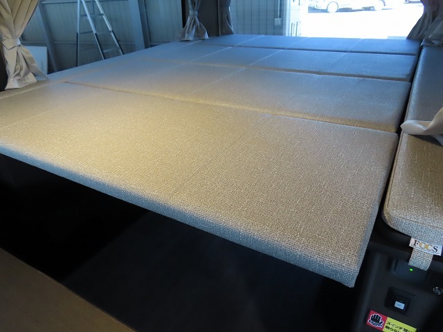 キャンピングカー バンコン ﾊｲｴｰｽ FOCS ｴｽﾊﾟｼｵes 4WD