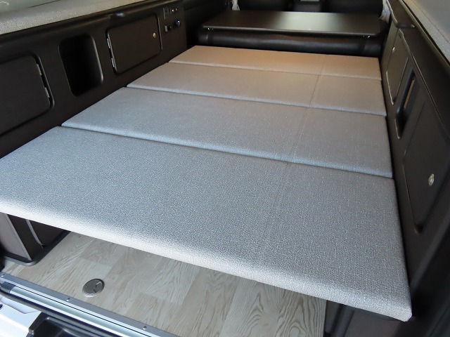 キャンピングカー バンコン ﾊｲｴｰｽ FOCS ｴｽﾊﾟｼｵes 4WD