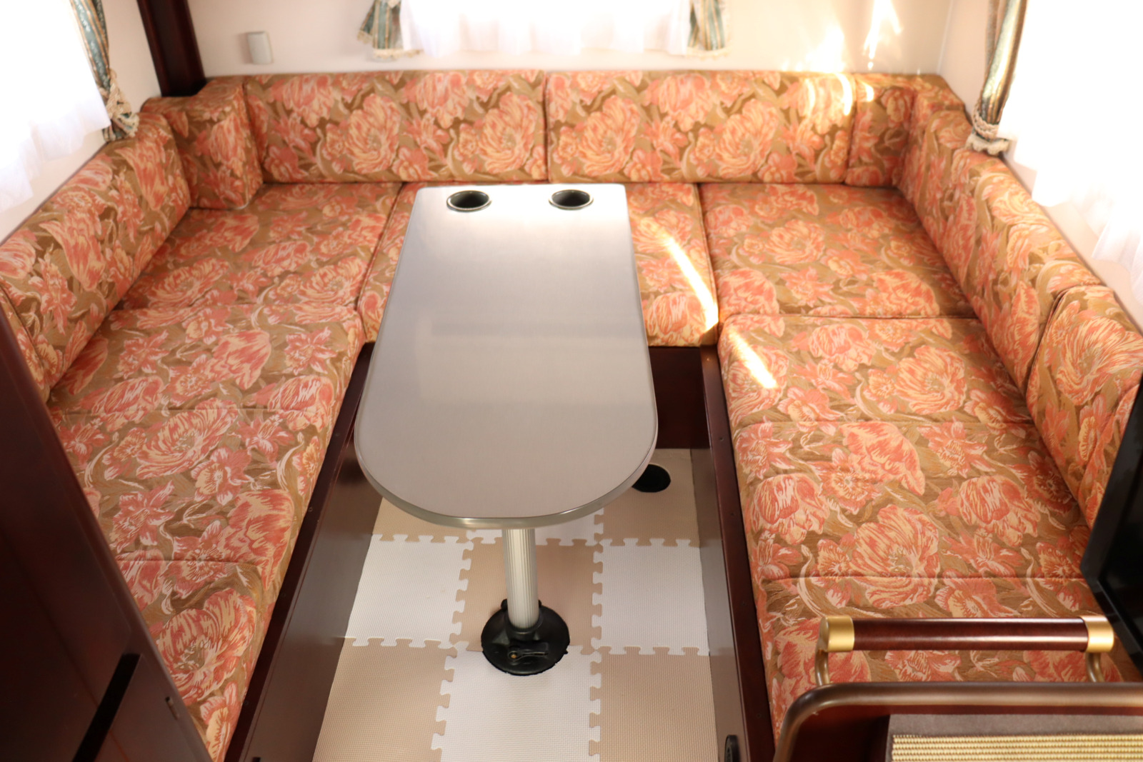 キャンピングカー バスコン ｺｰｽﾀｰ ﾅｯﾂRV ﾎﾞｰﾀﾞｰ 家庭用ｴｱｺﾝ