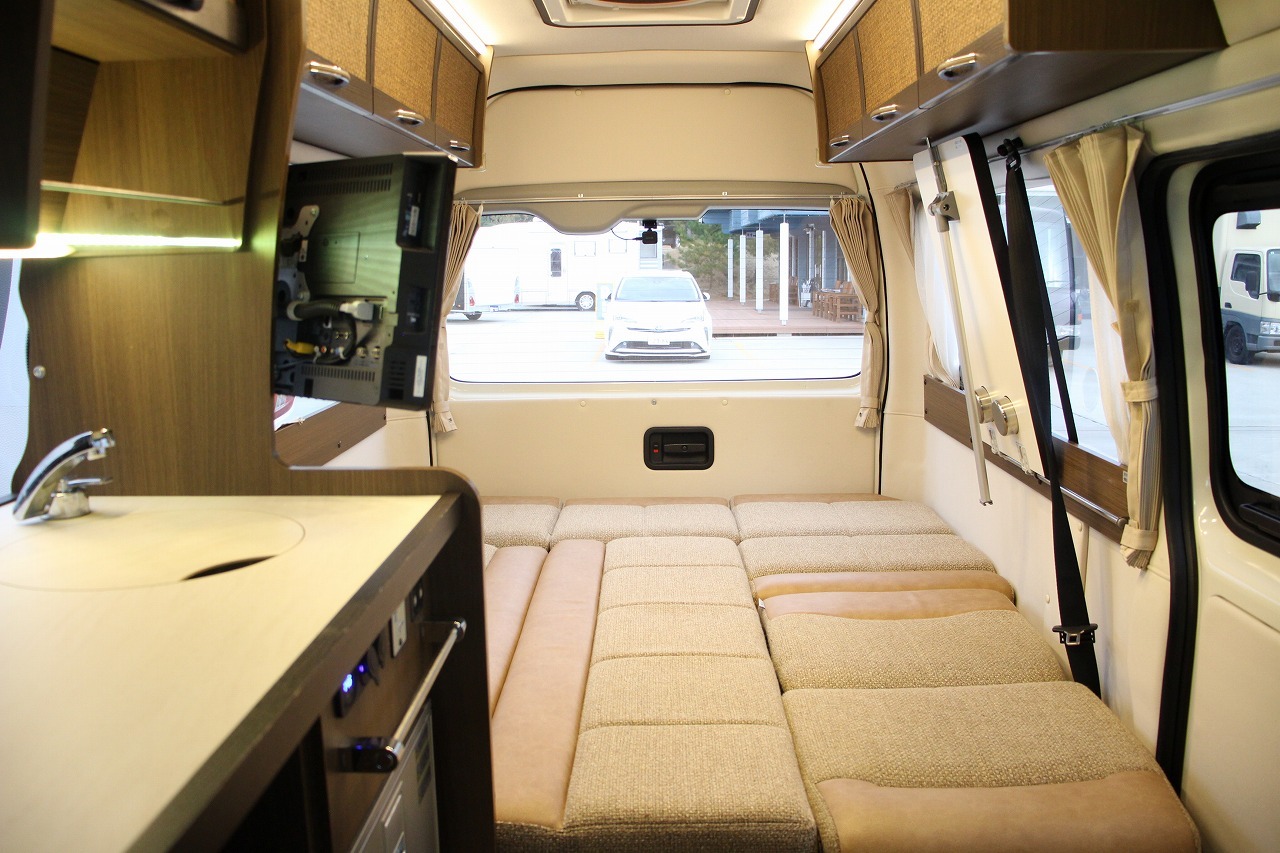 キャンピングカー バンコン ﾊｲｴｰｽ ﾚｸﾋﾞｨ ﾌﾟﾗｽLV+1