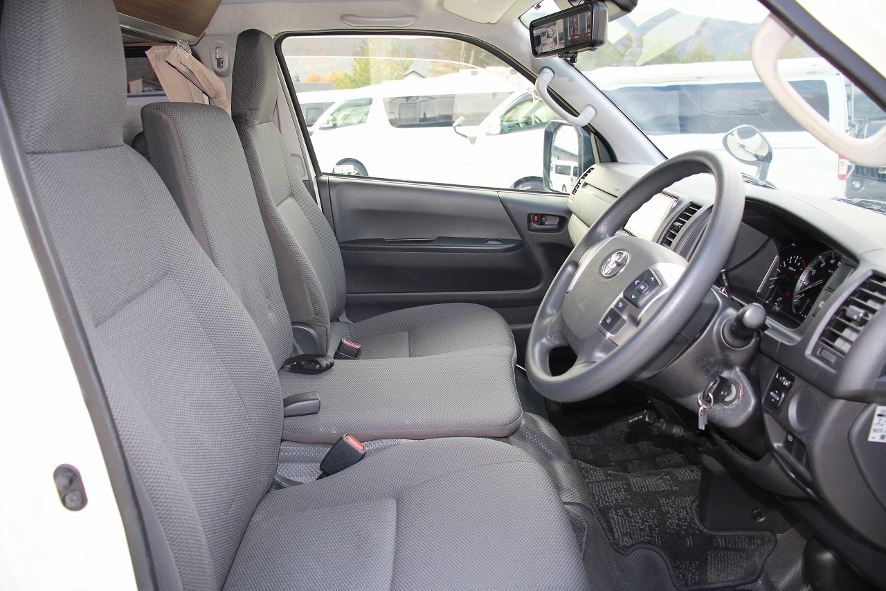 キャンピングカー バンコン ﾊｲｴｰｽ ﾚｸﾋﾞｨ ﾌﾟﾗｽLV+1