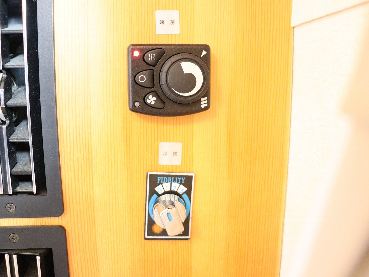 キャンピングカー キャブコン ﾎﾞﾝｺﾞ AtoZ ｱﾐﾃｨ FFﾋｰﾀｰ