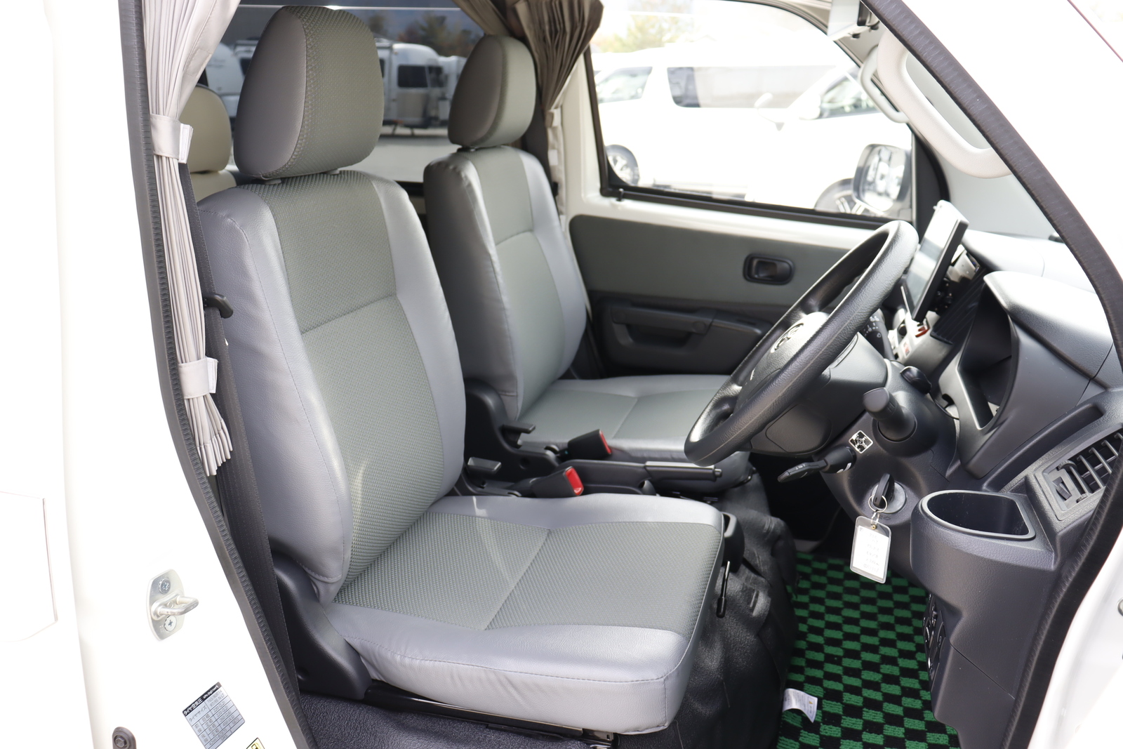 キャンピングカー バンコン ﾀｳﾝｴｰｽ ﾀｺｽ ﾊﾅ