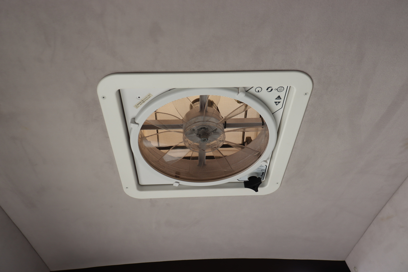 キャンピングカー バンコン ﾀｳﾝｴｰｽ ﾀｺｽ ﾊﾅ