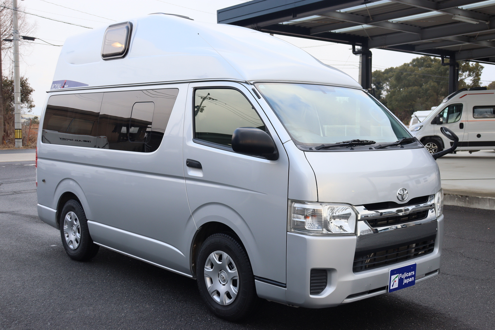 キャンピングカー バンコン ﾊｲｴｰｽ RVﾄﾗｽﾄ ﾛｲﾔﾙJ