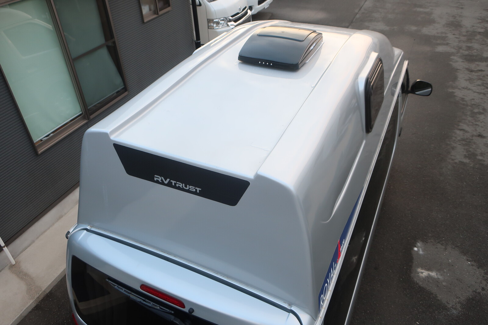 キャンピングカー バンコン ﾊｲｴｰｽ RVﾄﾗｽﾄ ﾛｲﾔﾙJ