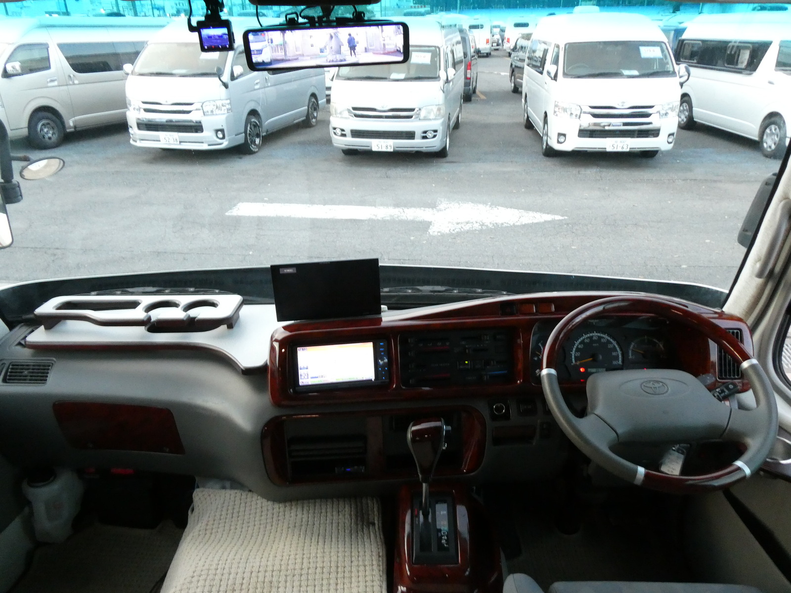 キャンピングカー バスコン ｺｰｽﾀｰ ﾅｯﾂRV ﾎﾞｰﾀﾞｰﾊﾞﾝｸｽ