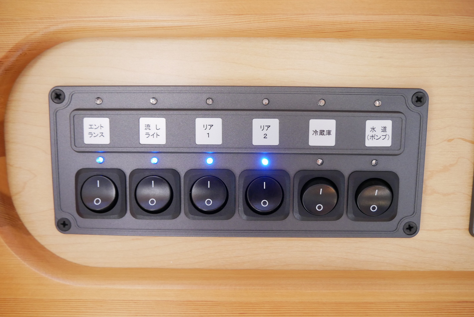 キャンピングカー キャブコン ﾎﾞﾝｺﾞ AtoZ ｱﾐﾃｨﾎﾞｽｺ　FFﾋｰﾀｰ