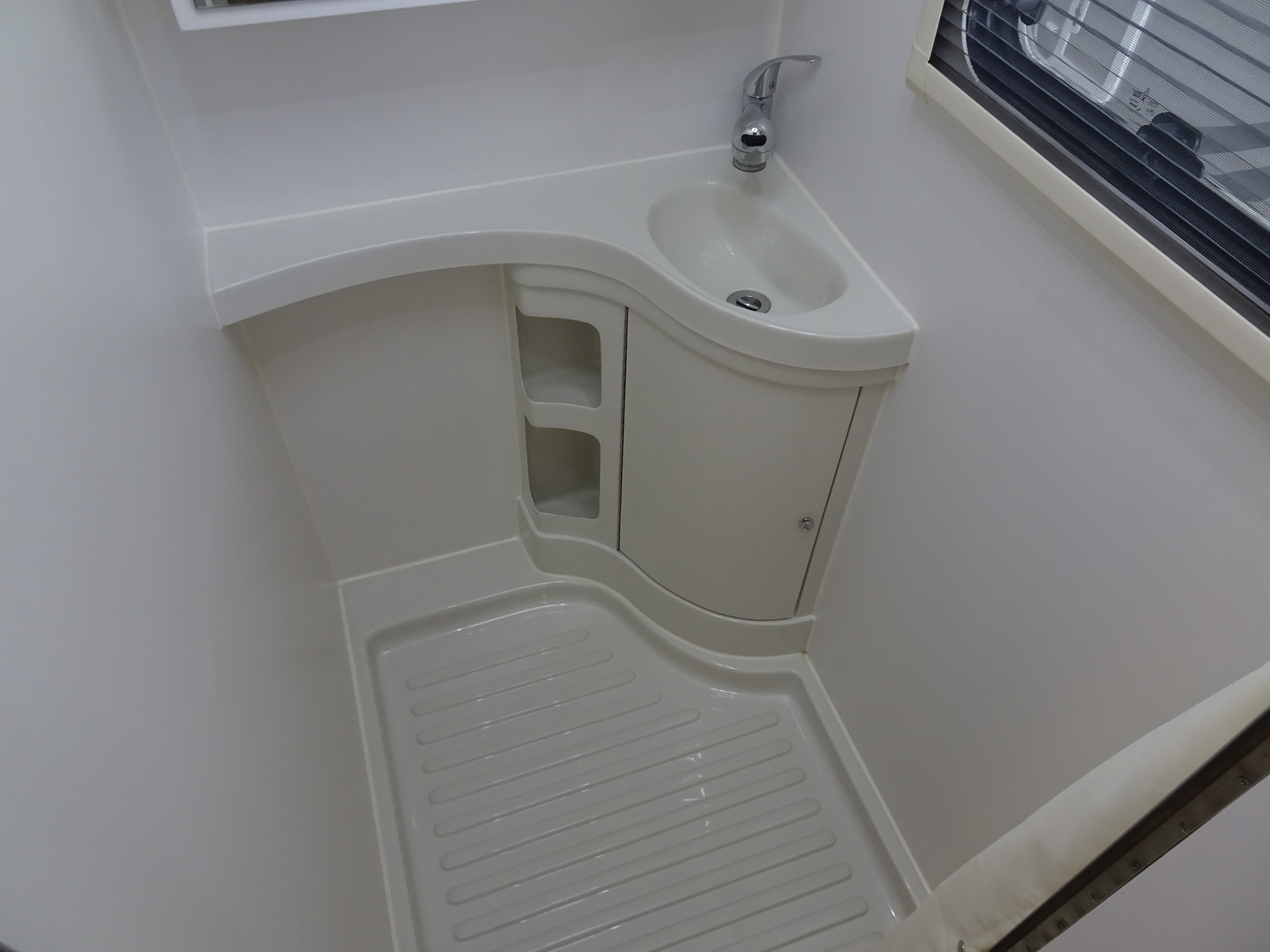 キャンピングカー キャブコン ｶﾑﾛｰﾄﾞﾀﾞｲﾚｸﾄｶｰｽﾞﾄﾘｯﾌﾟﾛｸﾞﾍﾞｰｽ4駆