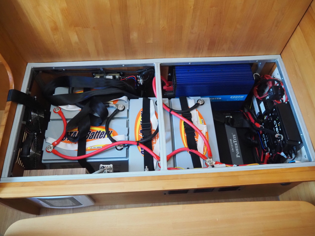 キャンピングカー キャブコン ｶﾑﾛｰﾄﾞﾀﾞｲﾚｸﾄｶｰｽﾞﾄﾘｯﾌﾟﾛｸﾞﾍﾞｰｽ4駆