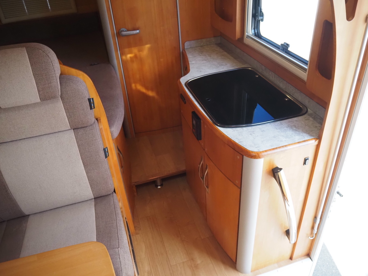 キャンピングカー キャブコン ｶﾑﾛｰﾄﾞ ﾀﾞｲﾚｸﾄｶｰｽﾞ ﾄﾘｯﾌﾟﾛｸﾞﾍﾞｰｽ