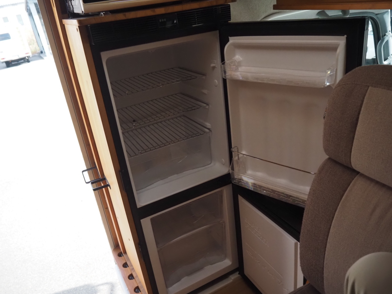 キャンピングカー キャブコン ｶﾑﾛｰﾄﾞ ﾀﾞｲﾚｸﾄｶｰｽﾞ ﾄﾘｯﾌﾟﾛｸﾞﾍﾞｰｽ