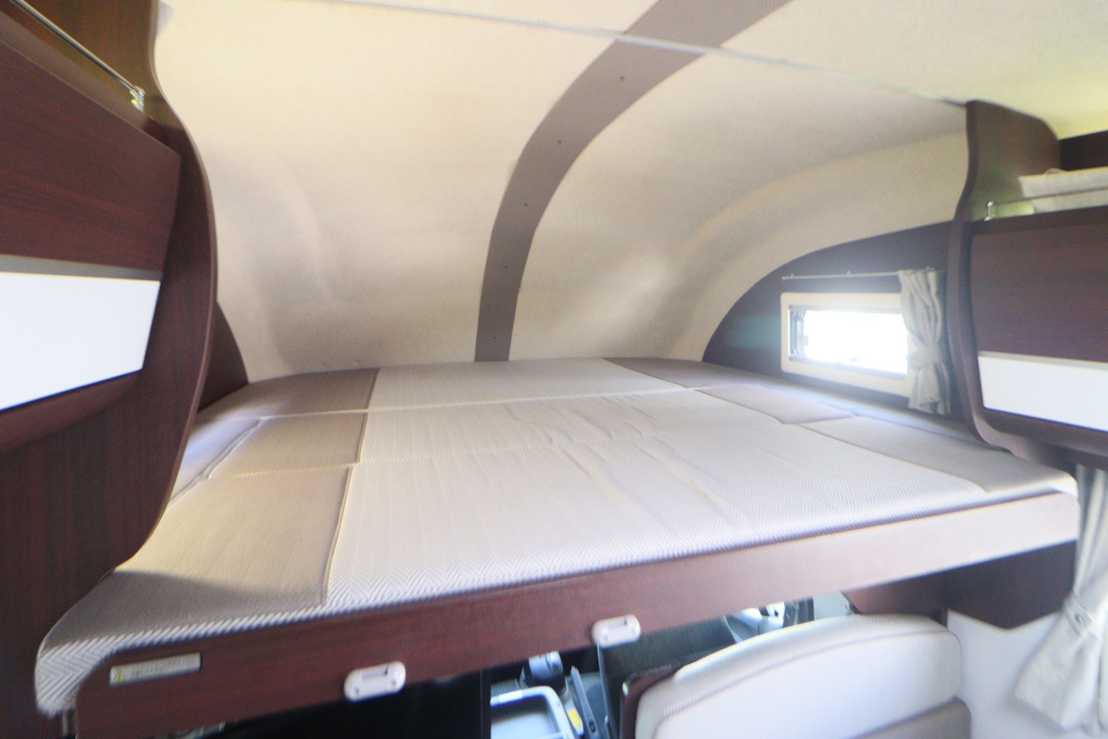 キャンピングカー キャブコン ｶﾑﾛｰﾄﾞ ﾅｯﾂRV ｸﾚｱ5.3Xｴﾎﾞﾘｭｰｼｮﾝ