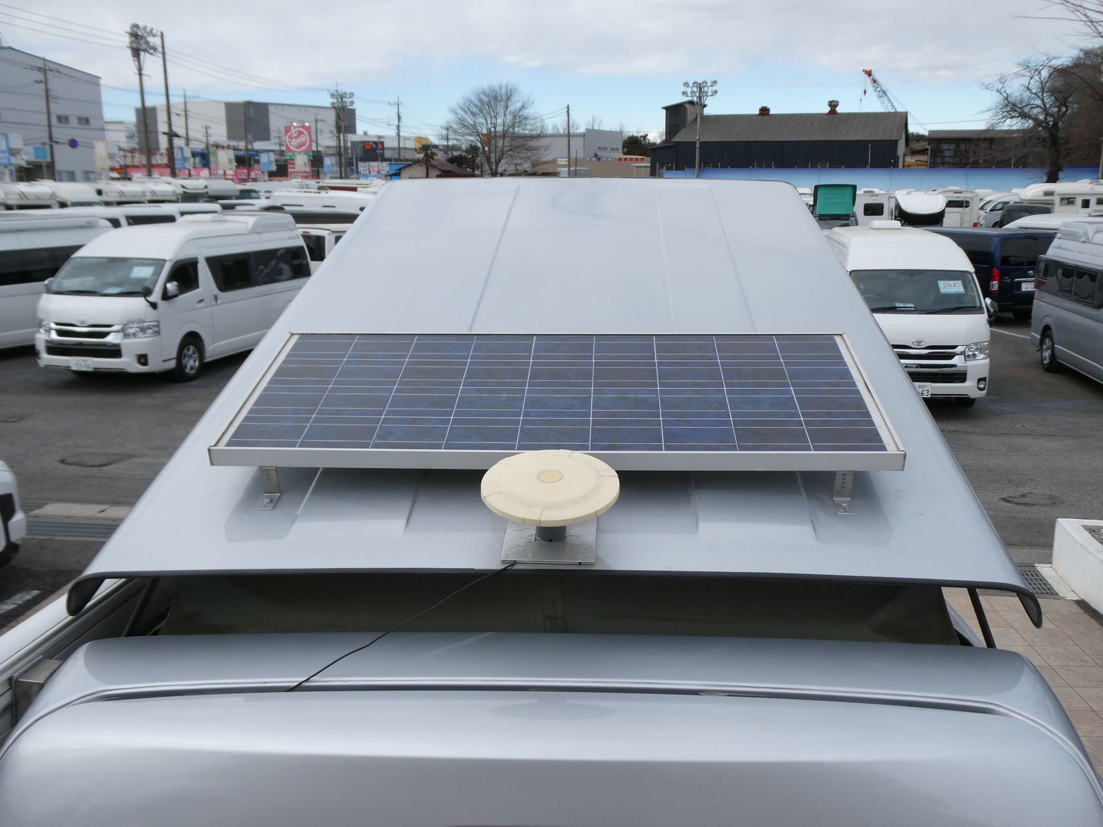 キャンピングカー バンコン ﾎﾜｲﾄﾊｳｽ　ｺﾝﾊﾟｽ　ﾎﾟｯﾌﾟｱｯﾌﾟ　FF　ﾘﾁｳﾑBT