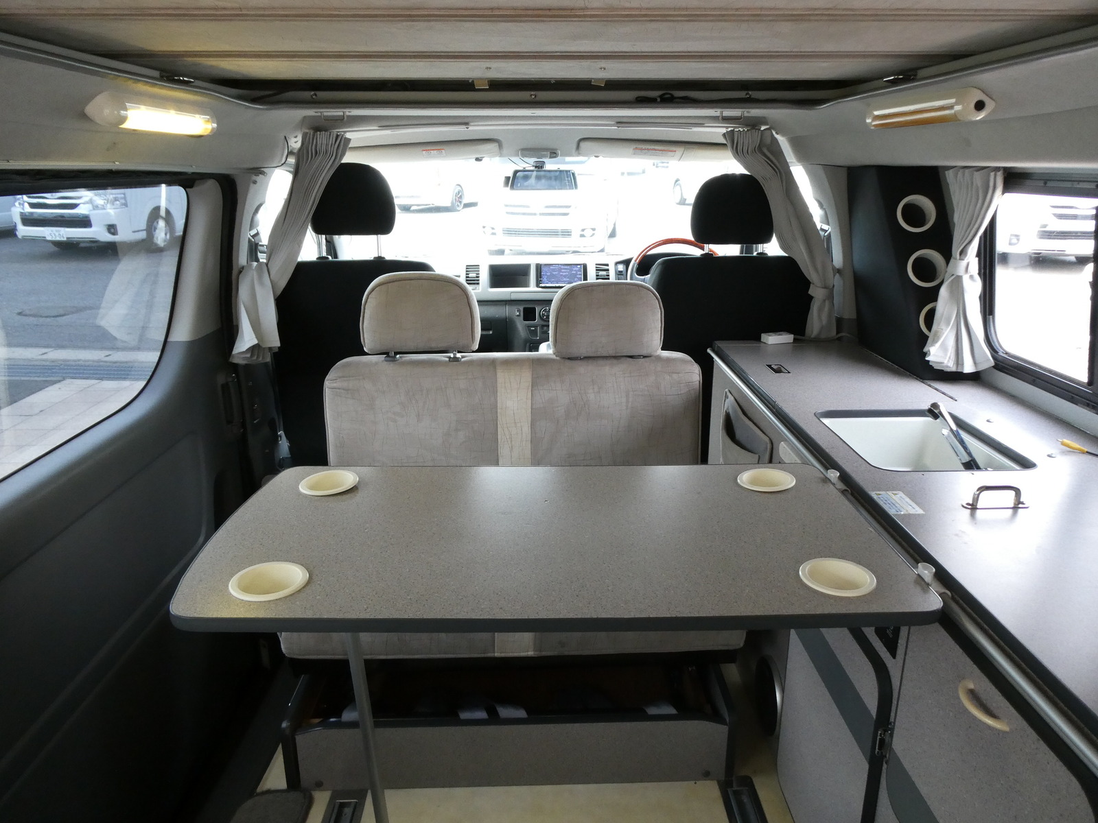 キャンピングカー バンコン ﾎﾜｲﾄﾊｳｽ　ｺﾝﾊﾟｽ　ﾎﾟｯﾌﾟｱｯﾌﾟ　FF　ﾘﾁｳﾑBT