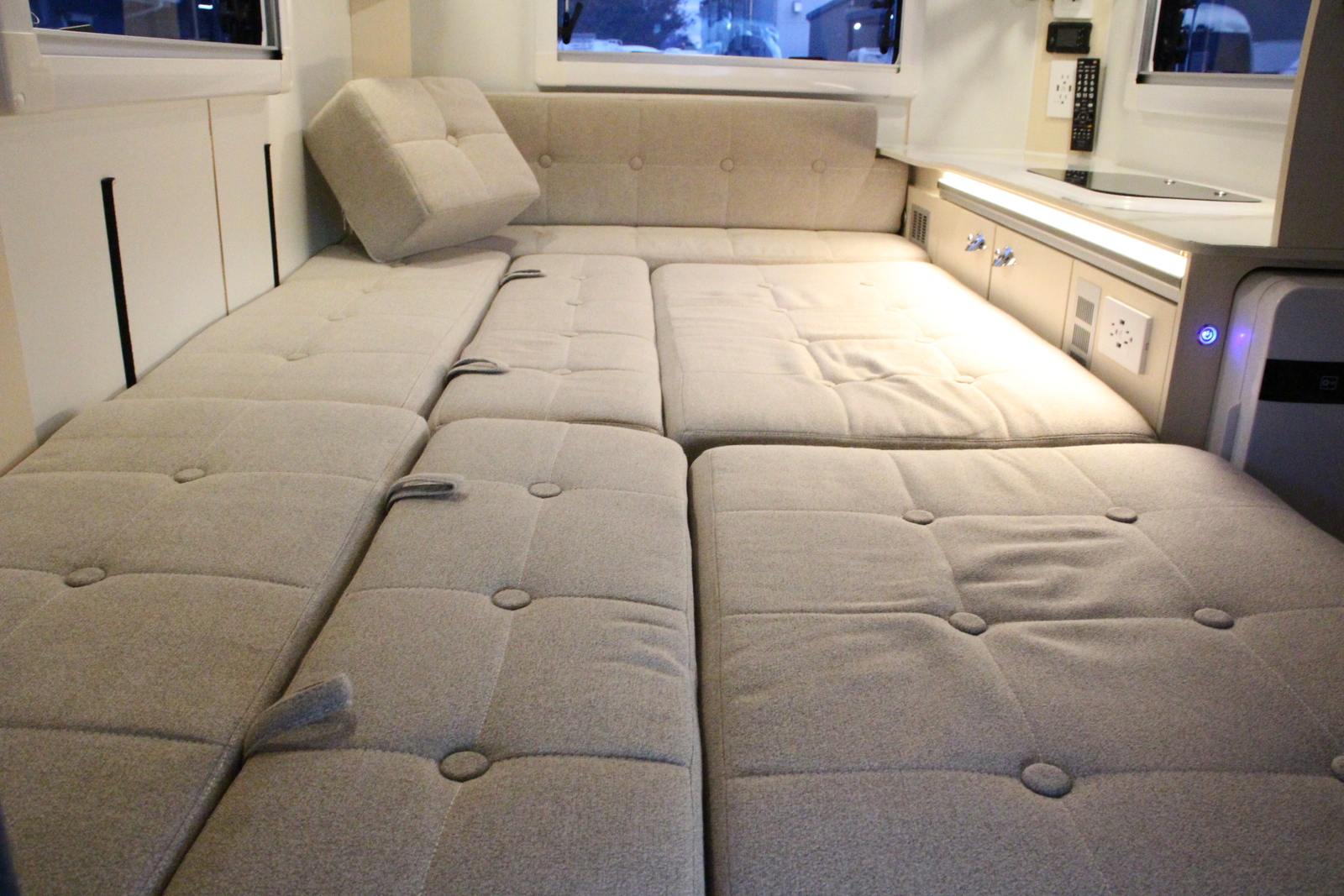 キャンピングカー 軽キャンパー ﾊｲｾﾞｯﾄ JPｽﾀｰ ﾊｯﾋﾟｰ1+ 4WD