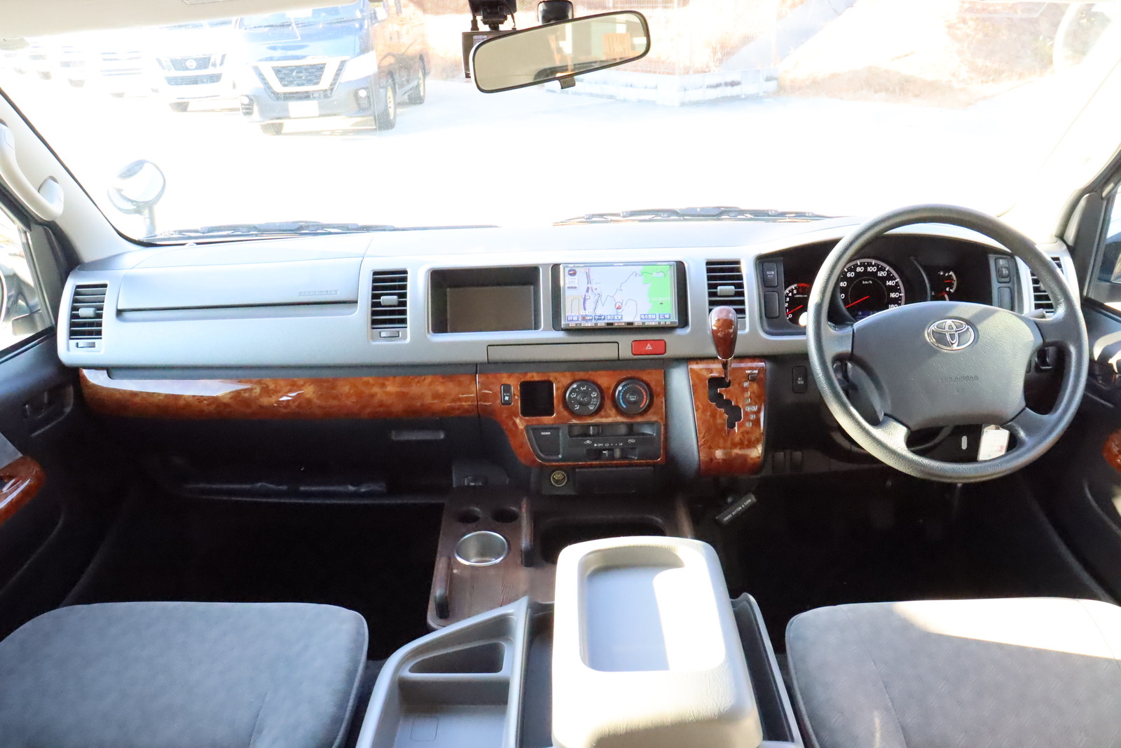 キャンピングカー バンコン ﾊｲｴｰｽ ｱﾈｯｸｽ ｽﾄﾘｰﾄ