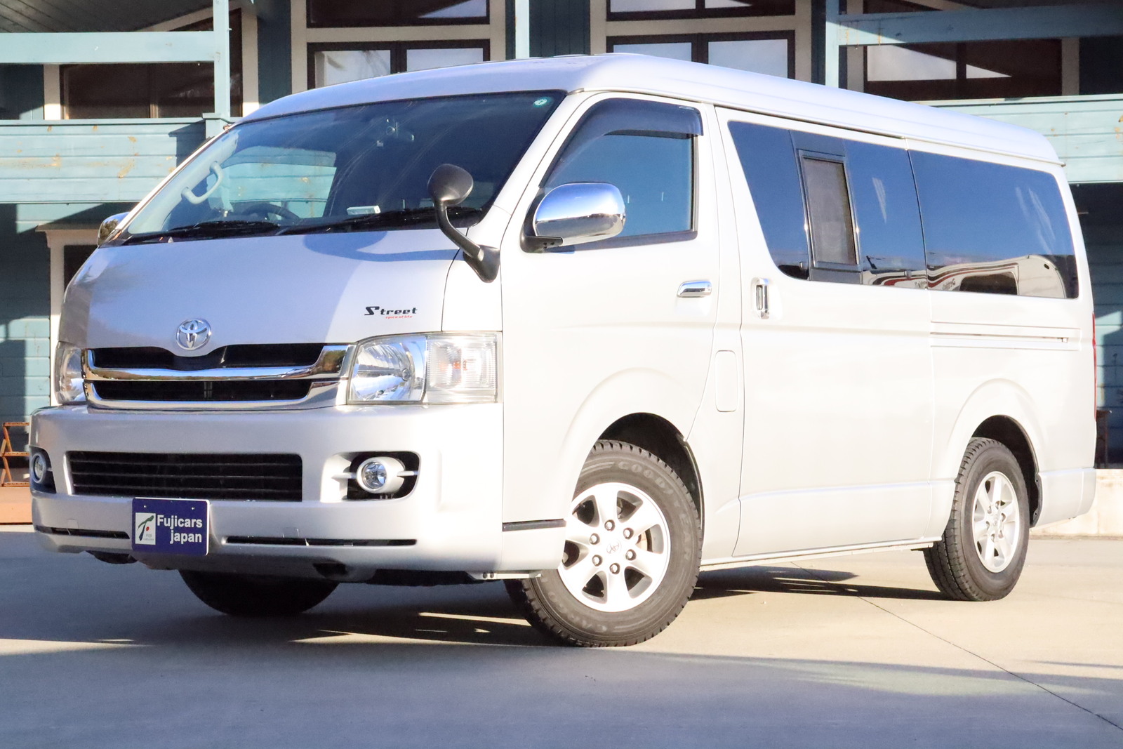 キャンピングカー バンコン ﾊｲｴｰｽ ｱﾈｯｸｽ ｽﾄﾘｰﾄ