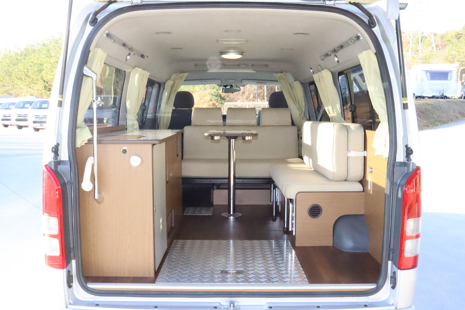 キャンピングカー バンコン ﾊｲｴｰｽ ｱﾈｯｸｽ ｽﾄﾘｰﾄ