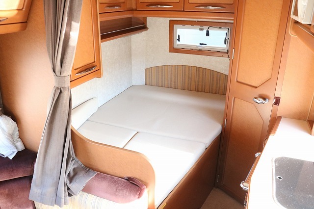 キャンピングカー キャブコン ﾊｲｴｰｽ ﾌｧｰｽﾄｶｽﾀﾑ CG550ﾎﾞﾚﾛV 4WD