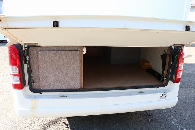 キャンピングカー キャブコン ﾊｲｴｰｽ ﾌｧｰｽﾄｶｽﾀﾑ CG550ﾎﾞﾚﾛV 4WD