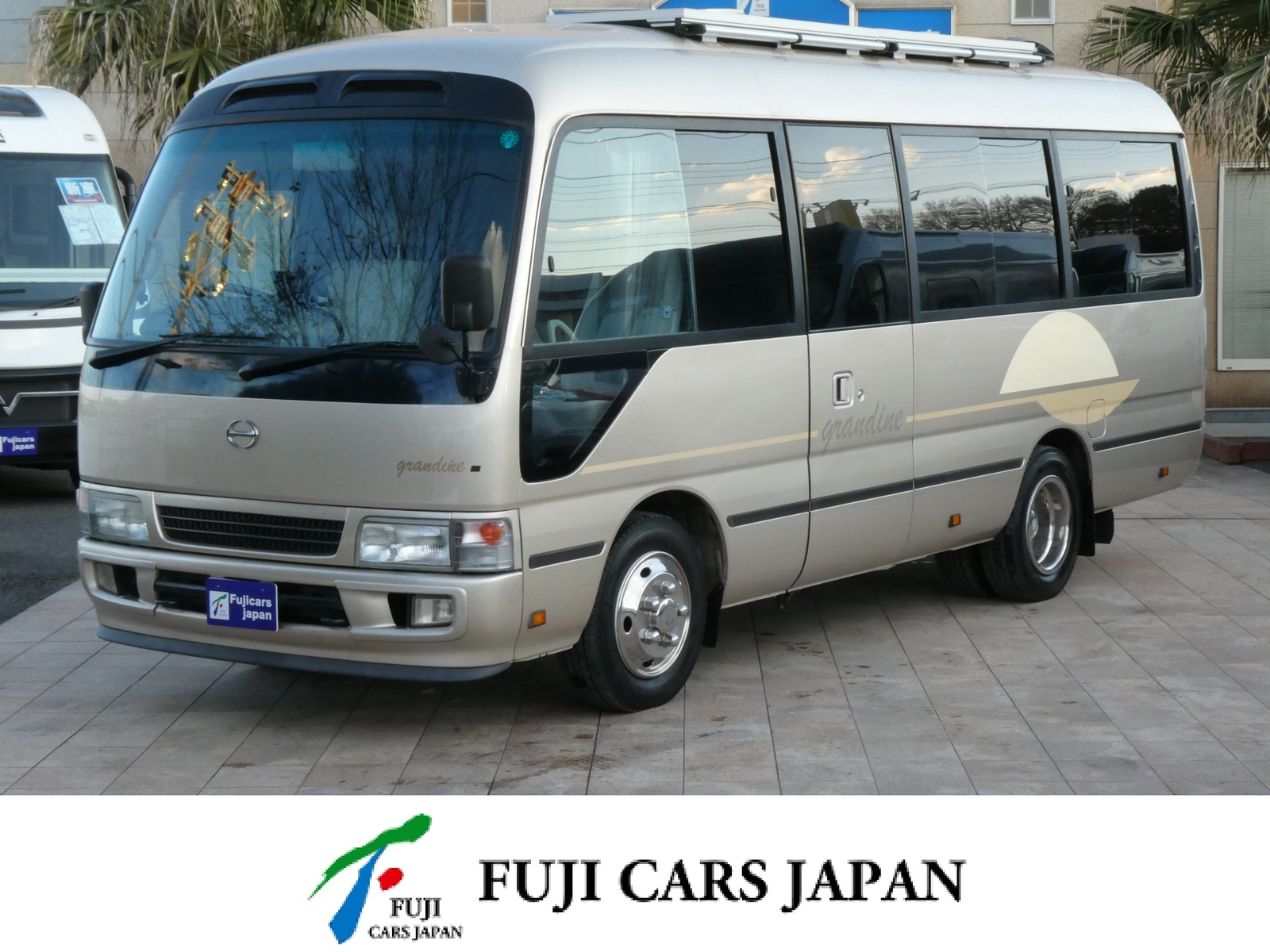 キャンピングカー バスコン RVビックフット　グランディーネ　家AC　リチウムBT　FF