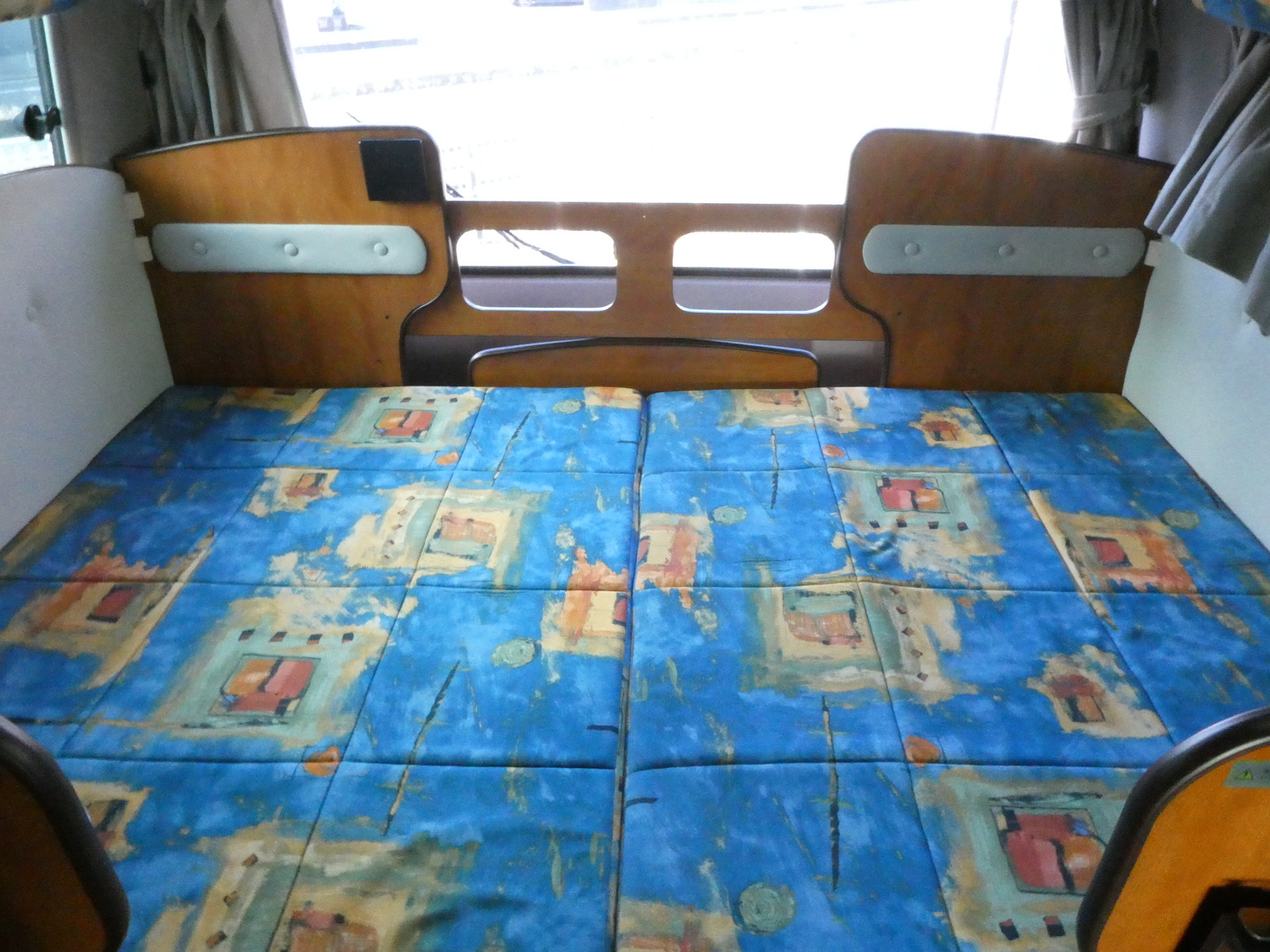 キャンピングカー バスコン RVﾋﾞｯｸﾌｯﾄ　ｸﾞﾗﾝﾃﾞｨｰﾈ　家AC　ﾘﾁｳﾑBT　FF