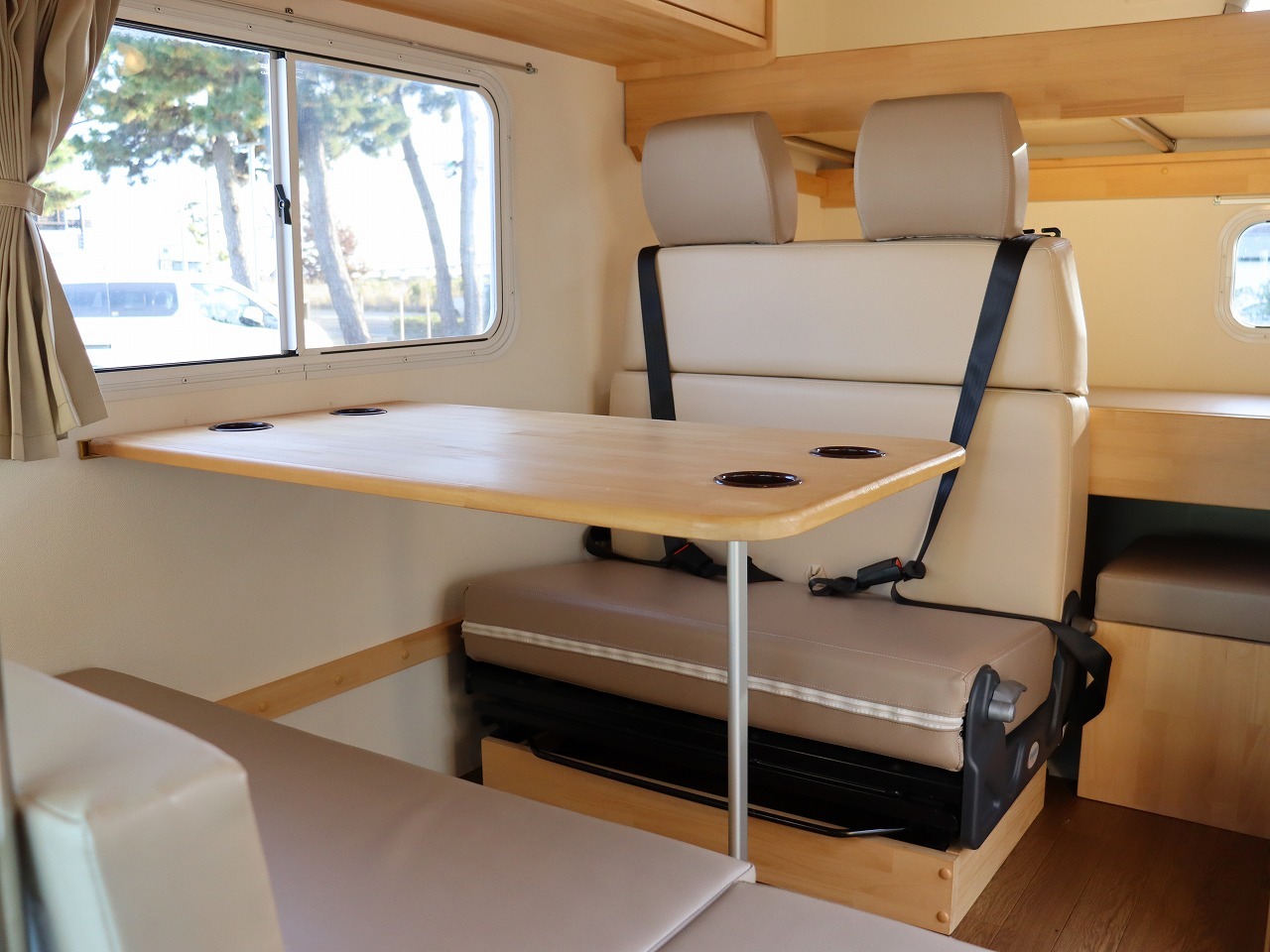 キャンピングカー キャブコン ﾎﾞﾝｺﾞ ﾏｯｸﾚｰﾃﾞｨｱﾗ  ｳｲﾝﾄﾞｳAC 4WD