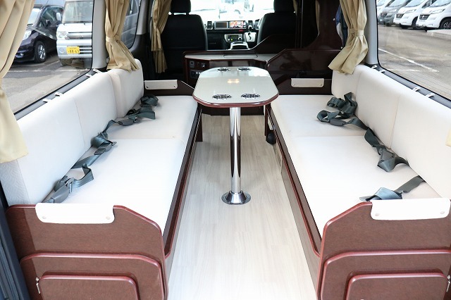 キャンピングカー バンコン ﾊｲｴｰｽ FOCS DSﾌﾟﾚﾐｱﾑ 4WD