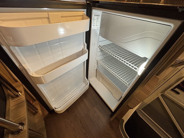 キャンピングカー キャブコン ｶﾑﾛｰﾄﾞ ﾊﾞﾝﾃｯｸ ｼﾞﾙ520 4WD