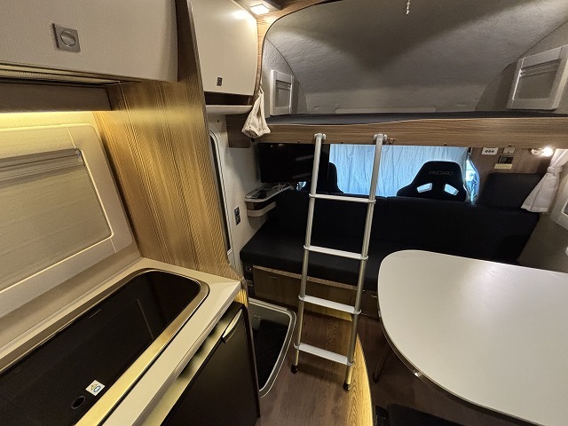 キャンピングカー キャブコン ｶﾑﾛｰﾄﾞ ﾊﾞﾝﾃｯｸ ｼﾞﾙ520 4WD