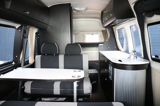 キャンピングカー バンコン ﾊｲｴｰｽ ﾄｲﾌｧｸﾄﾘｰ GT 4WD