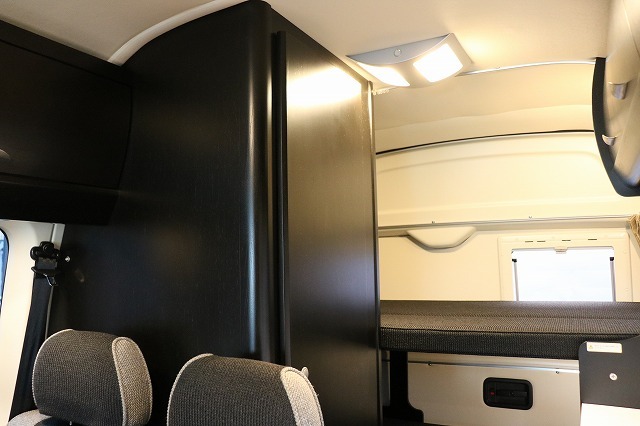 キャンピングカー バンコン ﾊｲｴｰｽ ﾄｲﾌｧｸﾄﾘｰ GT 4WD