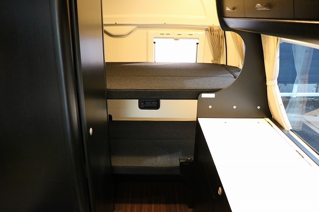 キャンピングカー バンコン ﾊｲｴｰｽ ﾄｲﾌｧｸﾄﾘｰ GT 4WD