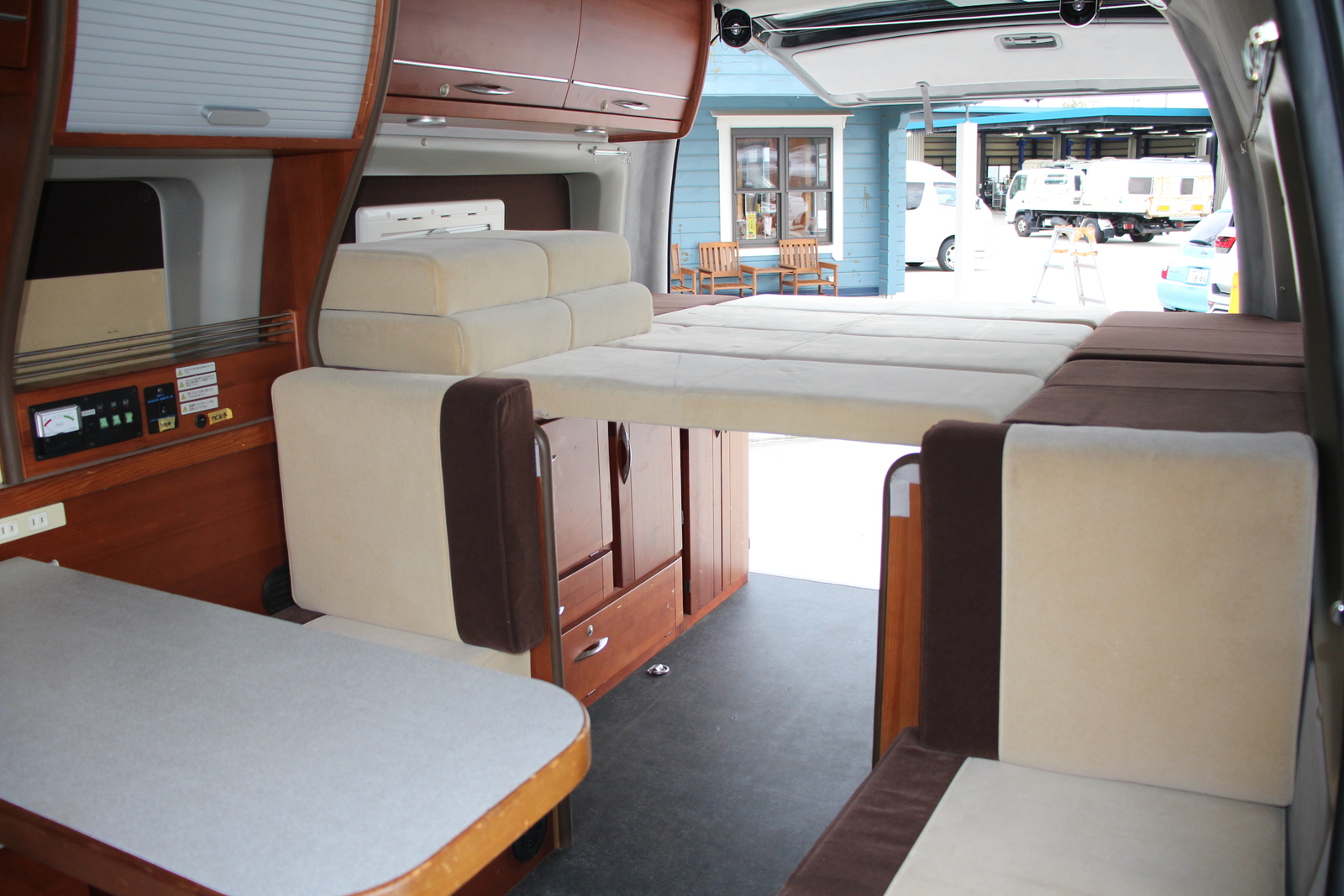 キャンピングカー バンコン ﾚｼﾞｱｽｴｰｽ ﾅｯﾂRV ﾘｰｸ