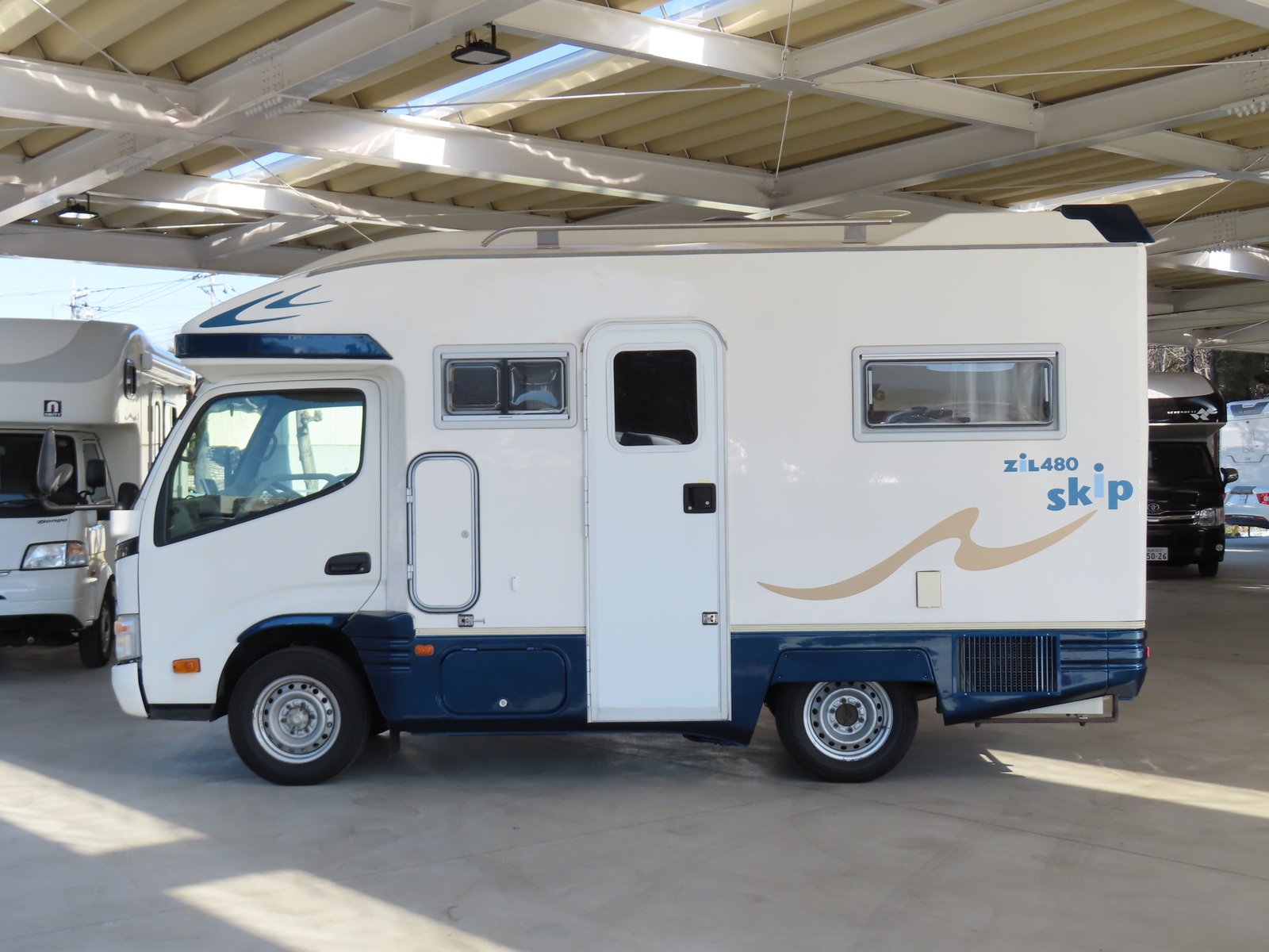 キャンピングカー キャブコン ｶﾑﾛｰﾄﾞﾊﾞﾝﾃｯｸ ｼﾞﾙ480ｽｷｯﾌﾟ 家庭用AC