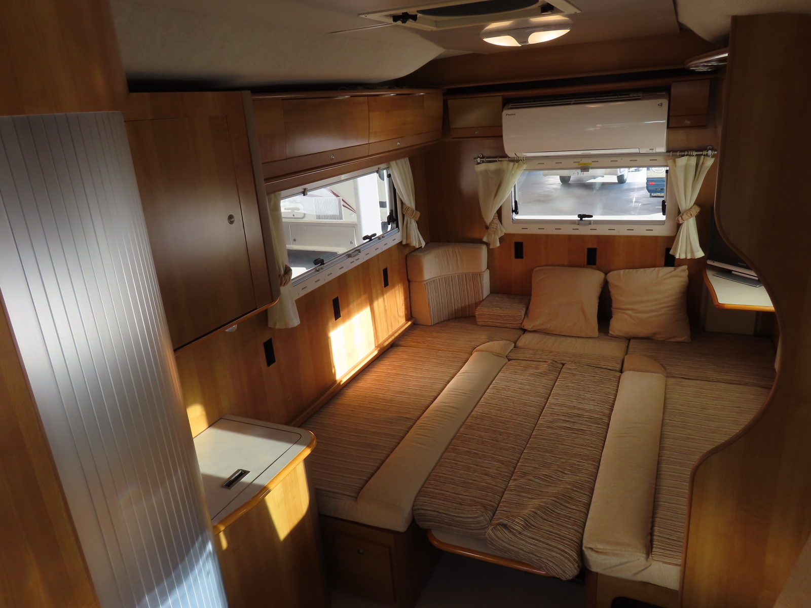 キャンピングカー キャブコン ｶﾑﾛｰﾄﾞﾊﾞﾝﾃｯｸ ｼﾞﾙ480ｽｷｯﾌﾟ 家庭用AC