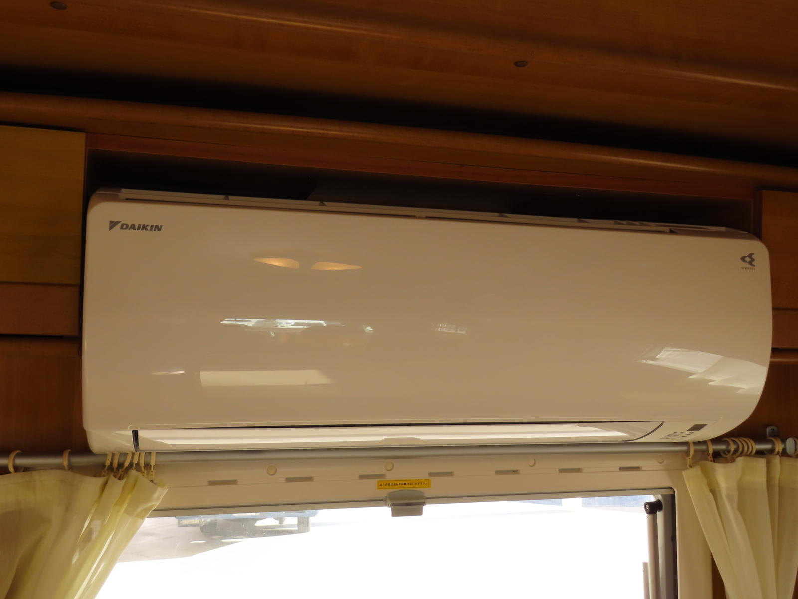 キャンピングカー キャブコン ｶﾑﾛｰﾄﾞﾊﾞﾝﾃｯｸ ｼﾞﾙ480ｽｷｯﾌﾟ 家庭用AC