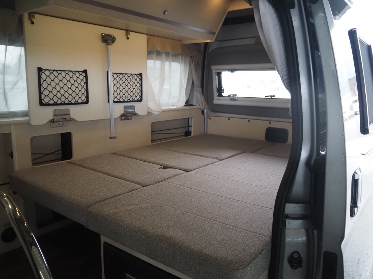 キャンピングカー バンコン ﾊｲｴｰｽ ｱﾈｯｸｽ ｳｨｽﾞ ACｸｰﾗｰ 4WDDT