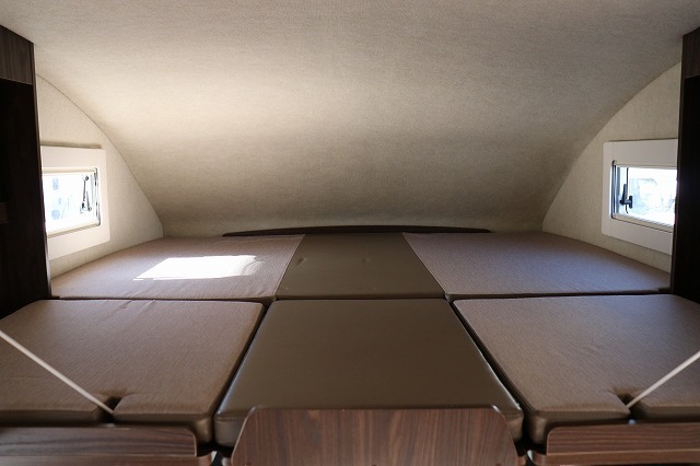 キャンピングカー キャブコン ｶﾑﾛｰﾄﾞ ﾊﾞﾝﾃｯｸ ｺﾙﾄﾞﾘｰﾌﾞｽ 4WD