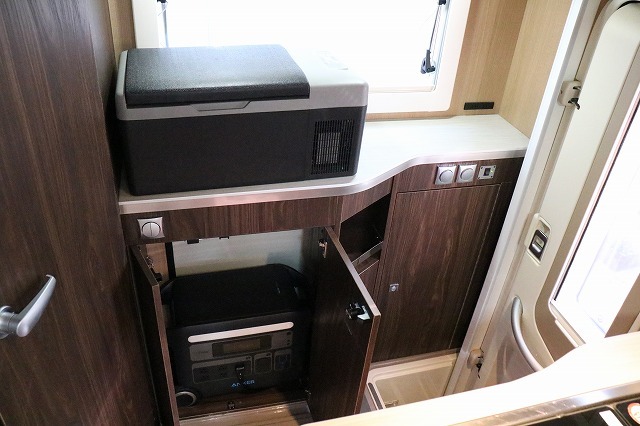 キャンピングカー キャブコン ｶﾑﾛｰﾄﾞ ﾊﾞﾝﾃｯｸ ｺﾙﾄﾞﾘｰﾌﾞｽ 4WD