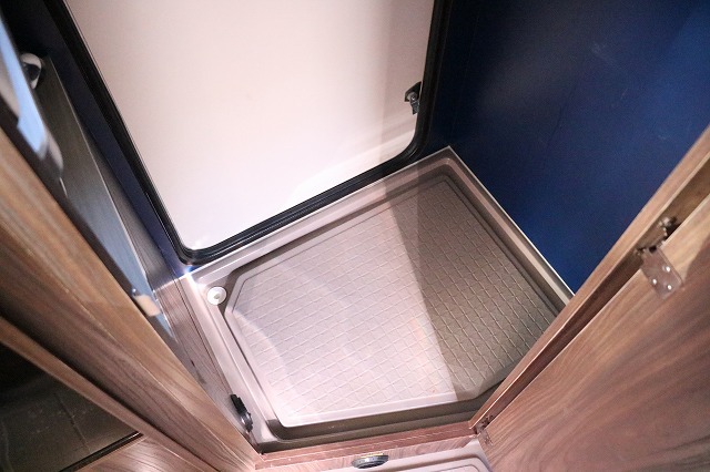 キャンピングカー キャブコン ｶﾑﾛｰﾄﾞ ﾊﾞﾝﾃｯｸ ｺﾙﾄﾞﾘｰﾌﾞｽ 4WD