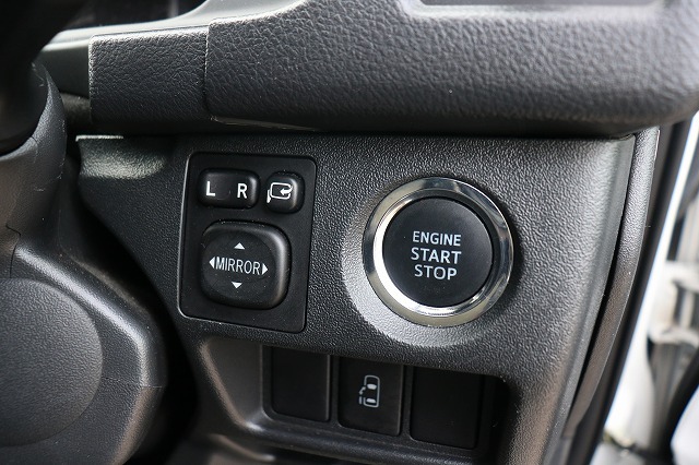 キャンピングカー バンコン ﾊｲｴｰｽ FOCS DSﾌﾟﾚﾐｱﾑ 4WD