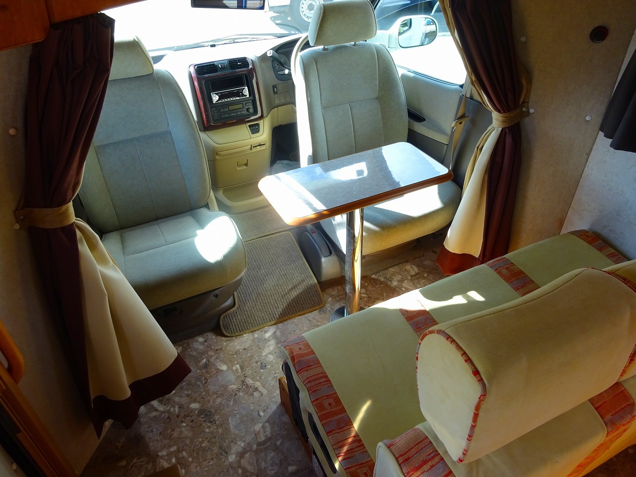 キャンピングカー キャブコン ｸﾞﾗﾝﾄﾞﾊｲｴｰｽ ﾌｧｰｽﾄｶｽﾀﾑ CG565　FF