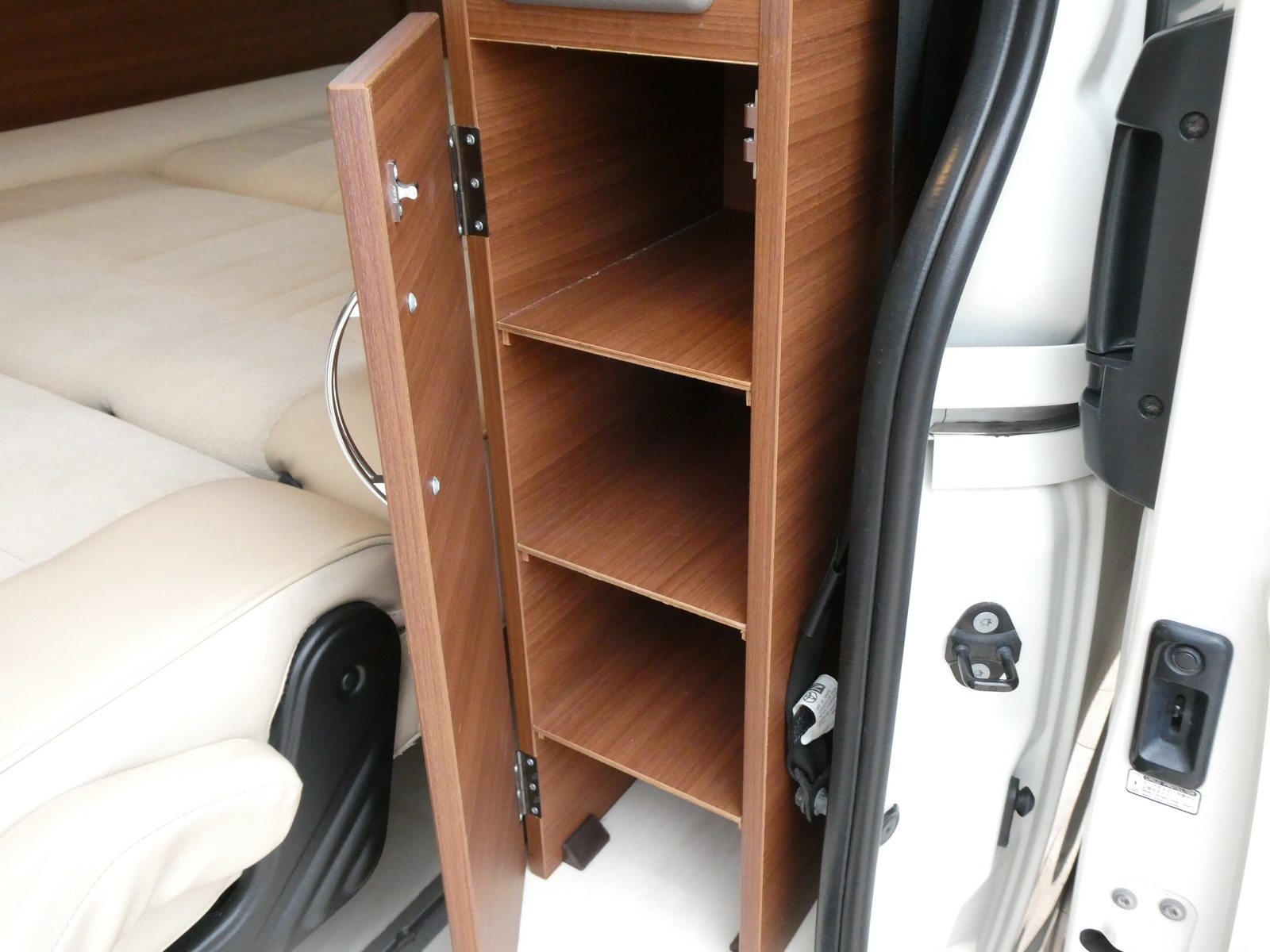 キャンピングカー バンコン ﾊｲｴｰｽ RVﾗﾝﾄﾞ ﾗﾝﾄﾞﾜｺﾞﾝﾛｾﾞ