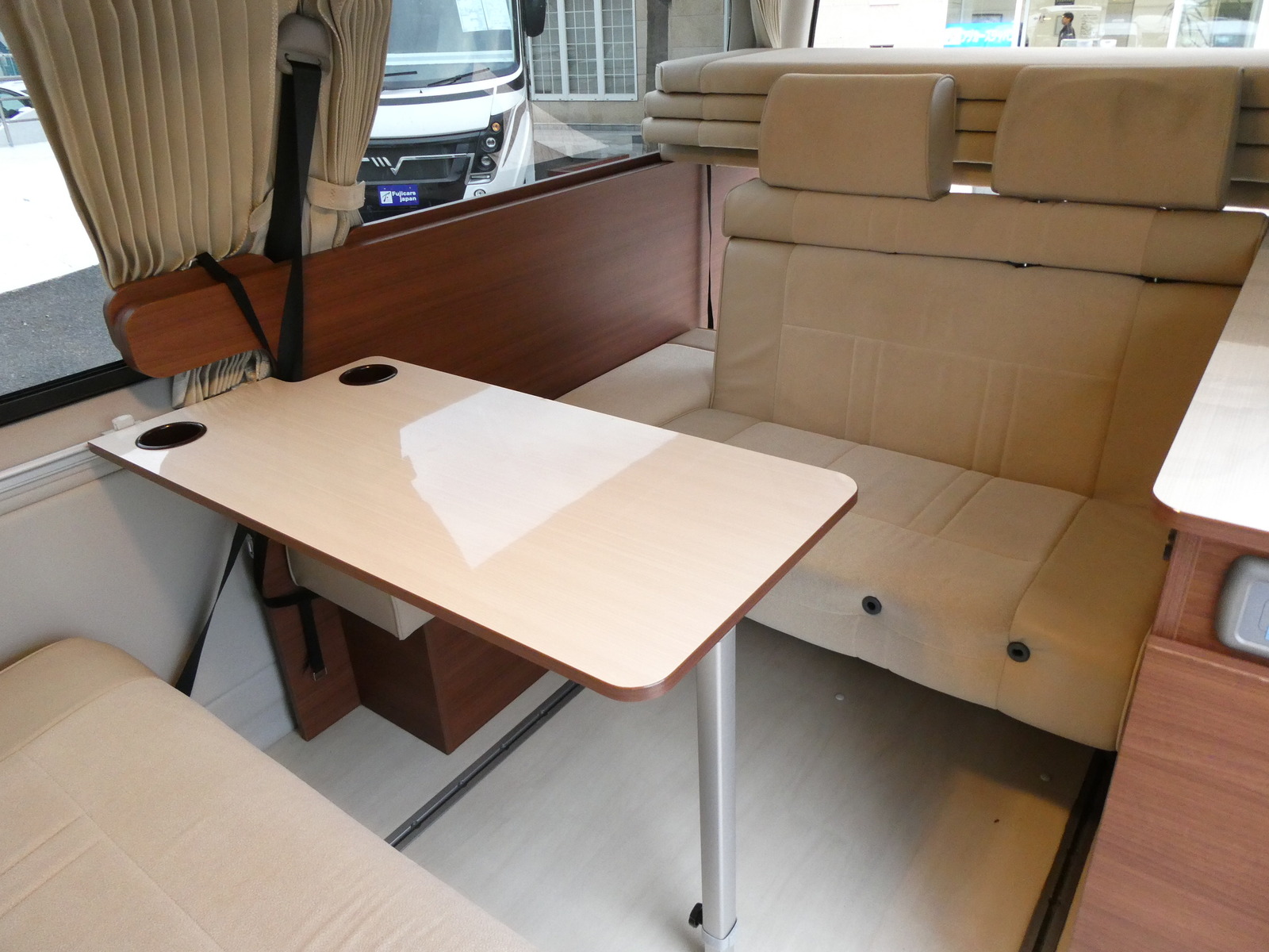 キャンピングカー バンコン ﾊｲｴｰｽ RVﾗﾝﾄﾞ ﾗﾝﾄﾞﾜｺﾞﾝﾛｾﾞ