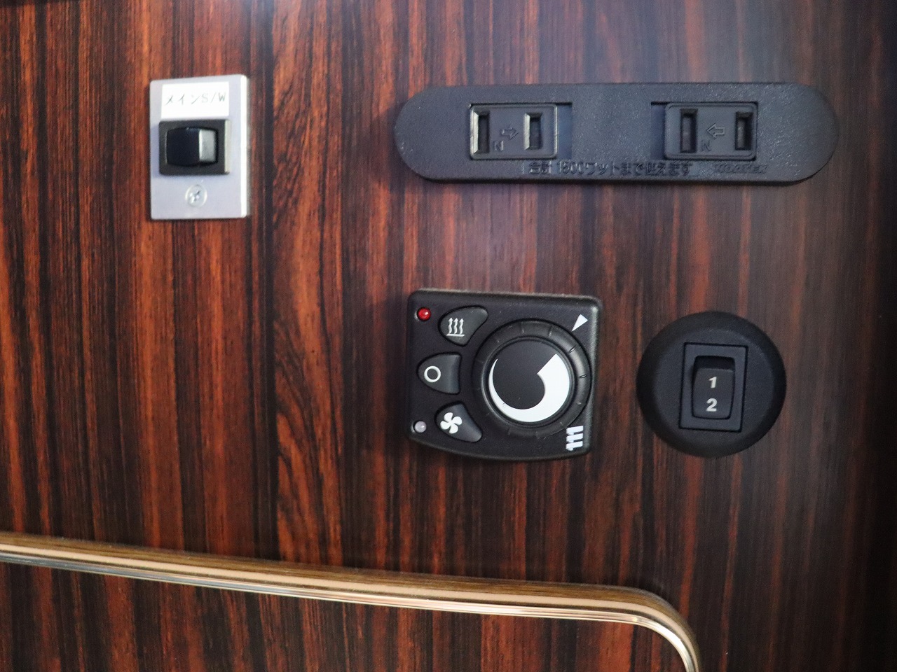 キャンピングカー バンコン ﾊｲｴｰｽ ﾘﾝｴｲ ﾊﾞｶﾝﾁｪｽﾀﾞｲﾈｯﾄ FF