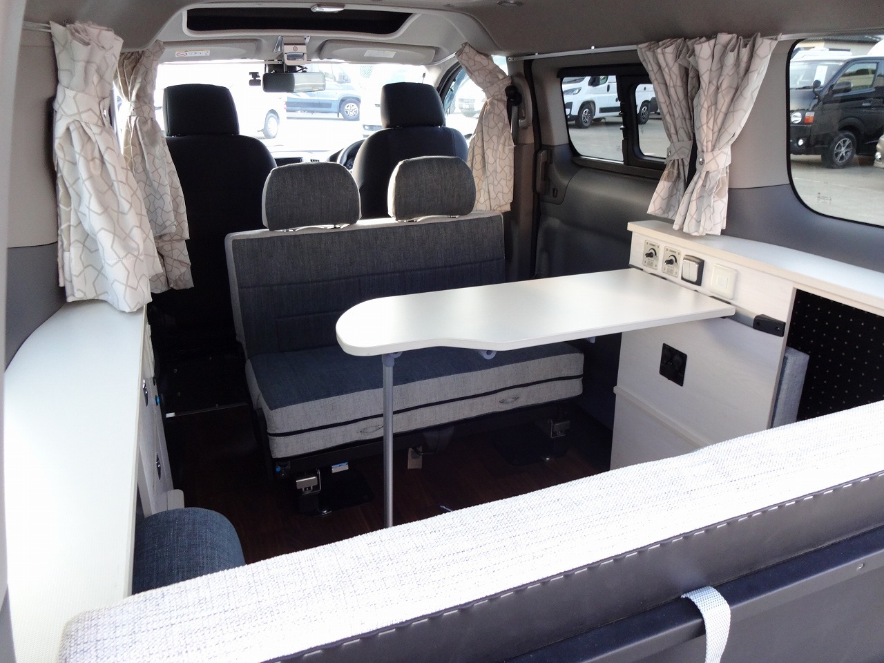 キャンピングカー バンコン NV200ﾊﾞﾈｯﾄ 東和 ﾂｪﾙﾄNV